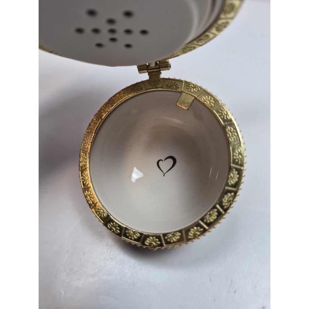 Arden Porcelain Hinged Egg Ornament Cobalt Blue Winter Village Scene Trinket Box - Picture 4 of 10